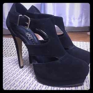 Rock & Republic 4in Black Platform heels